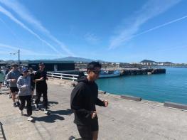 러닝 열풍 타고 제주 마을로…조천서 즐기는 ‘로컬 런트립’ 기사 이미지