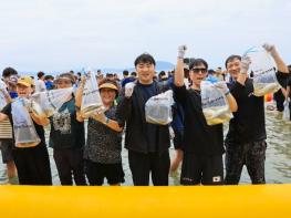'가을 전어, 우리가 직접 잡아요!'  제18회 보성전어축제 전어잡기 체험 '성황' 기사 이미지