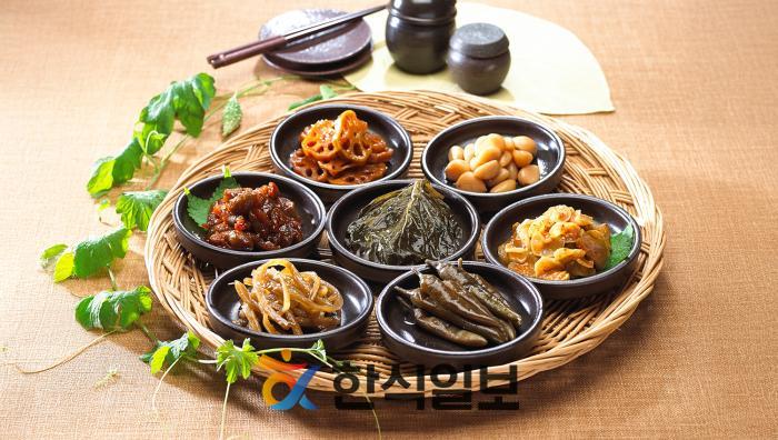 [기획] 한식에 숨어있는 ‘저속노화’의 비밀! 기사 이미지